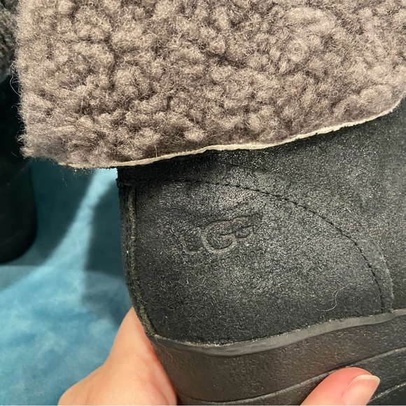 Ugg Zea Shearling Wedge Boots - Picture 7 of 8